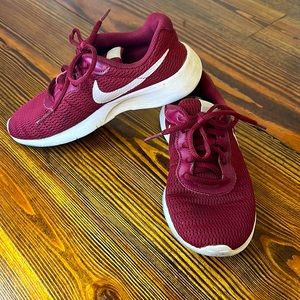 Nike Kids Girls 3.5Y Running Sneakers